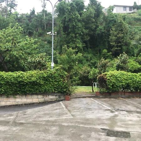 Giardino Eden B&B Наполи Екстериор снимка