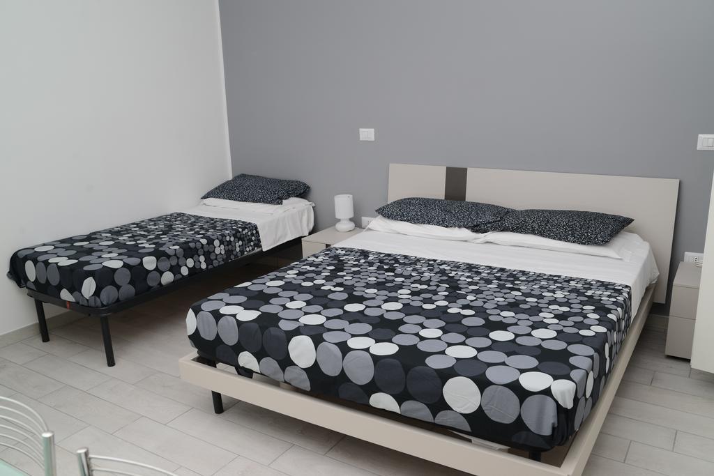 Giardino Eden B&B Наполи Екстериор снимка