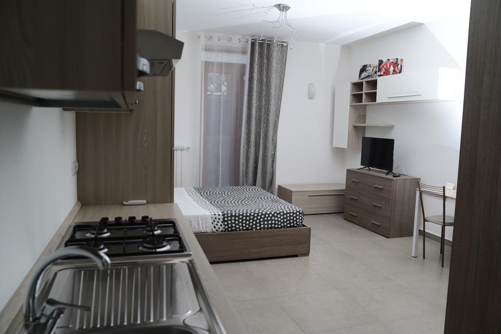 Giardino Eden B&B Наполи Екстериор снимка